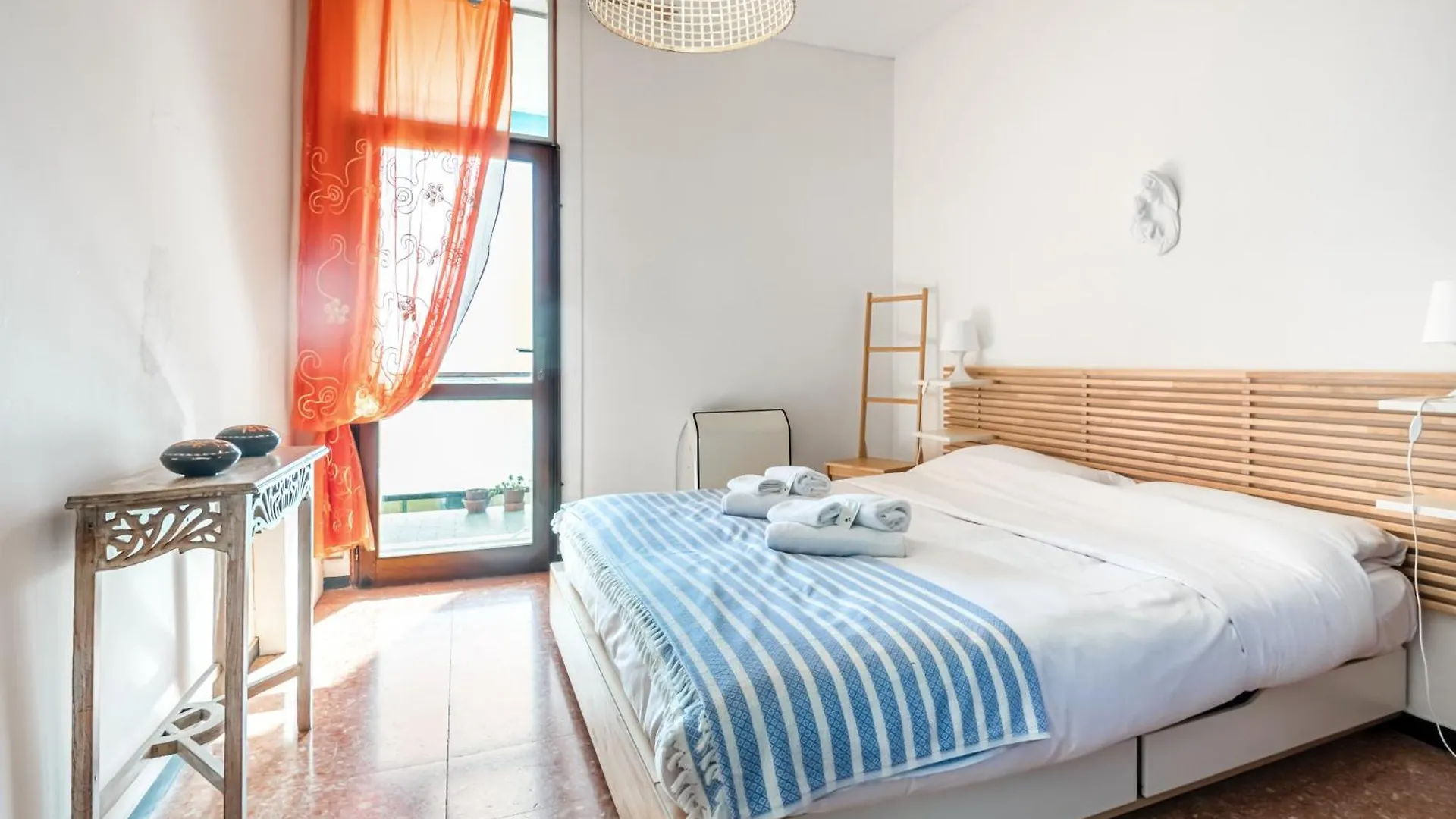 Deiva Marina Sea View Flat With Garage Apartment